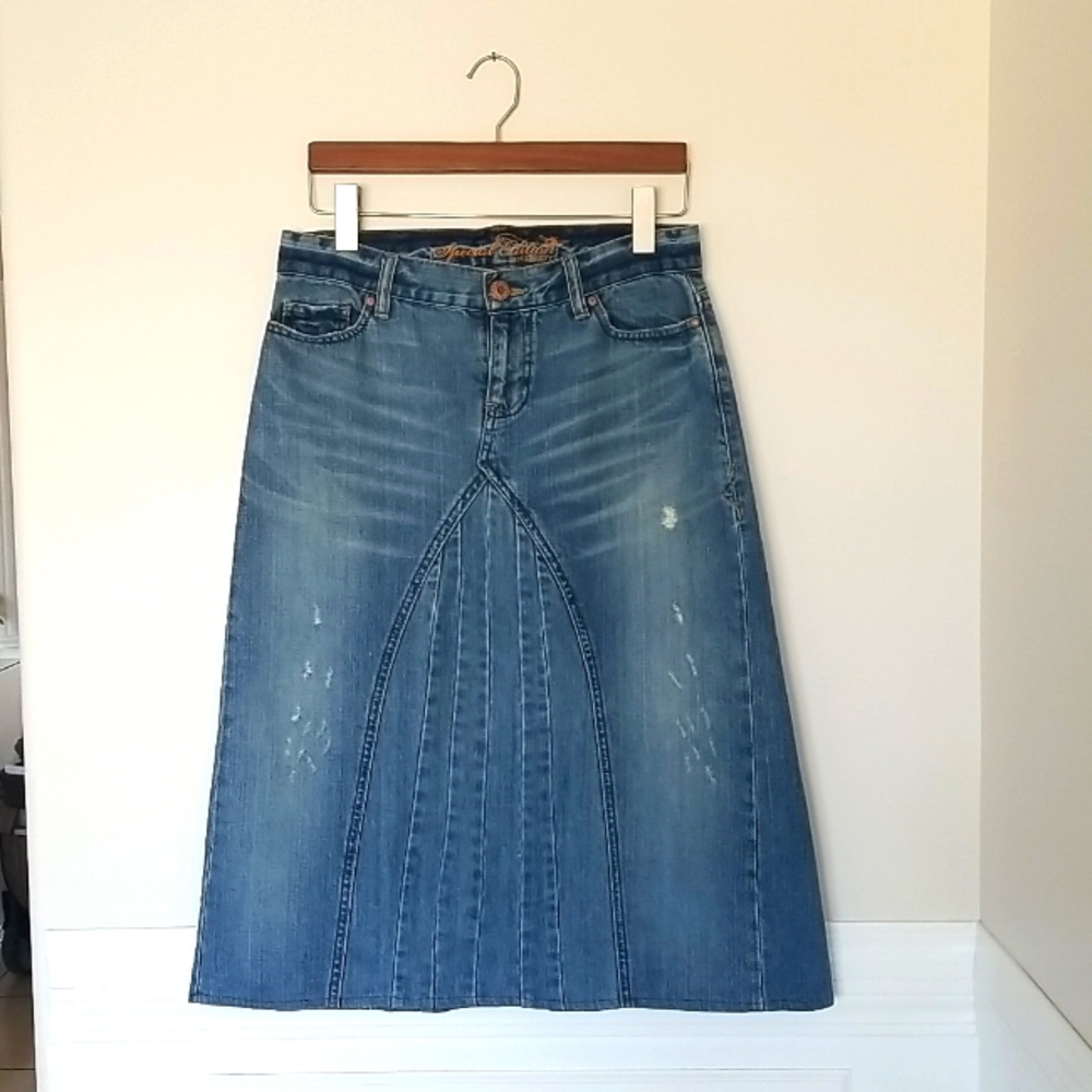 Modest denim skirt